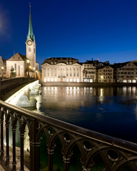 Limmat mit Fraumünster